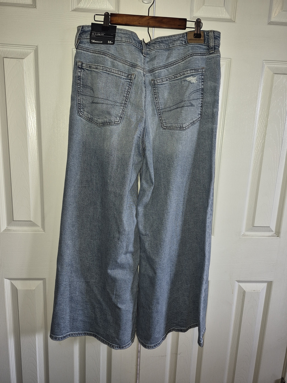 AMERICAN EAGLE A- LINE fit Light Blue Wide-Leg Jeans - Picture 7 of 14